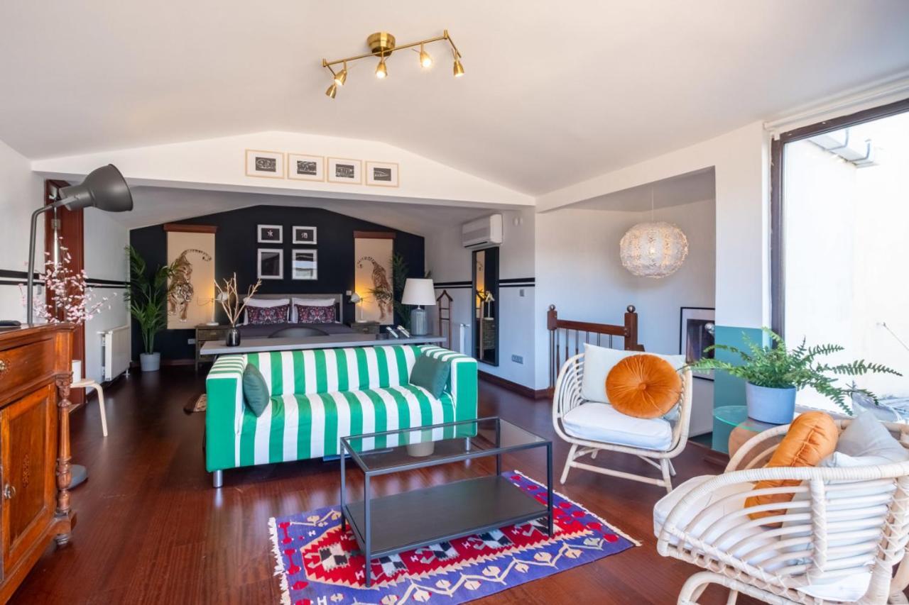 Flat With Terrace Near Istiklal Street Apartment Istanbul Exterior photo