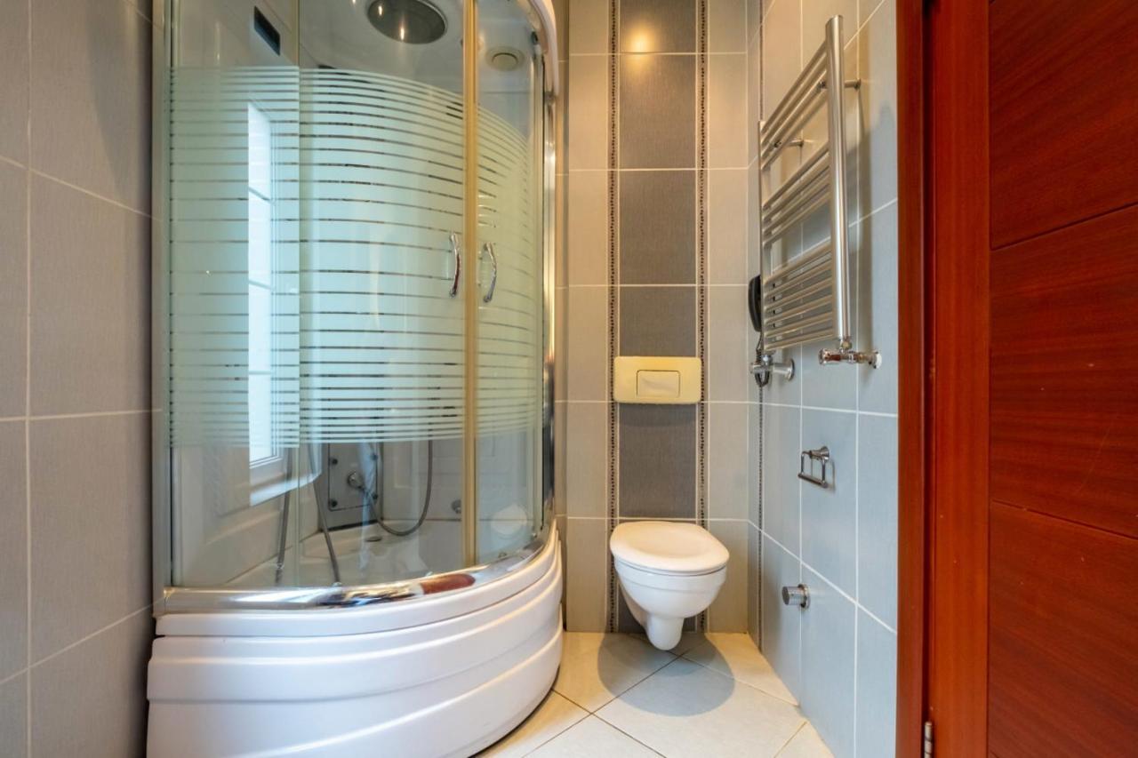 Flat With Terrace Near Istiklal Street Apartment Istanbul Exterior photo